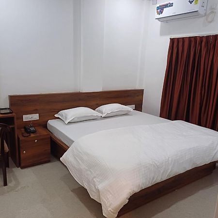 Assam Guest House Siliguri Exteriör bild